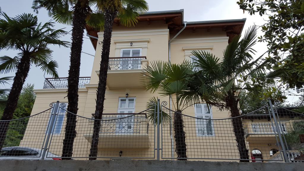 Apartments Villa Atta Opatija Bagian luar foto