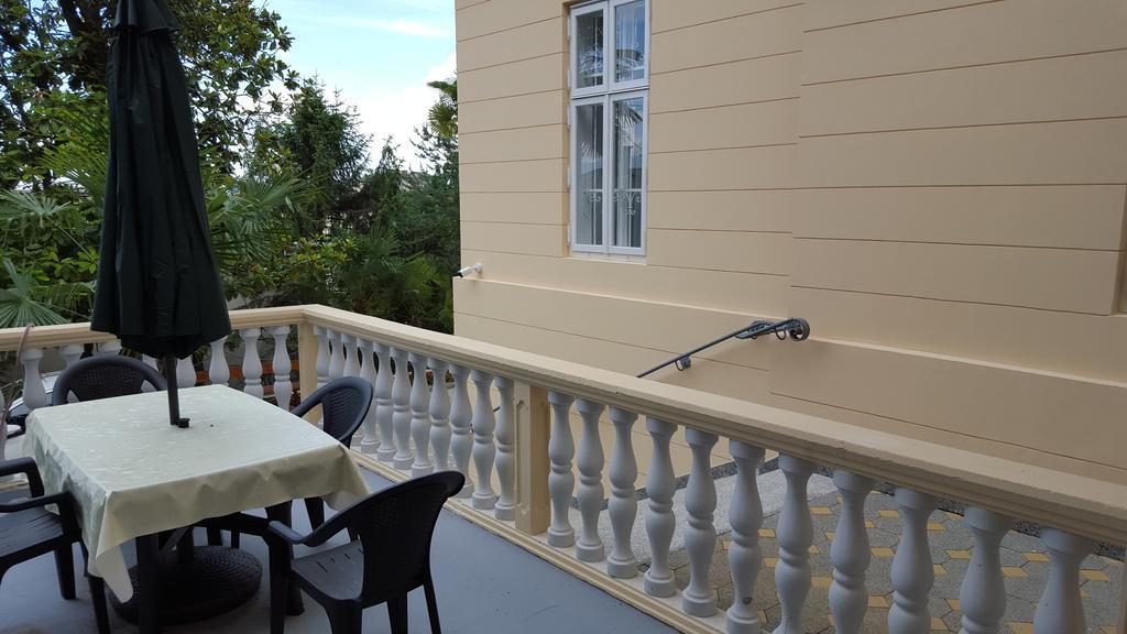 Apartments Villa Atta Opatija Bagian luar foto